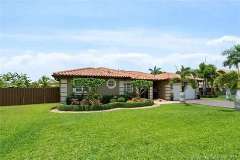 32202 SW 204th Court Homestead FL 33030-