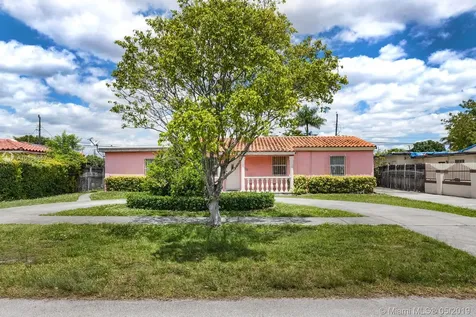 7425 SW 39th Terrace Miami FL 33155