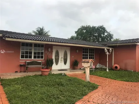6245 W 12th Avenue Hialeah FL 33012