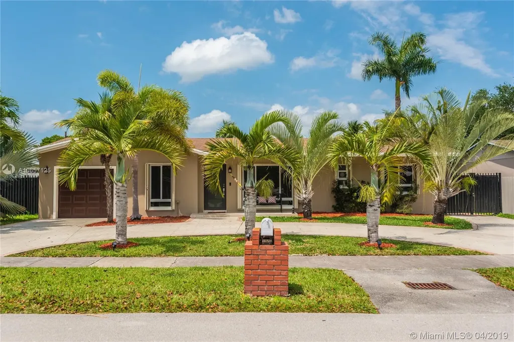 8943 SW 178th Terrace Palmetto Bay FL 33157