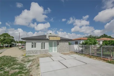 7418 NW 17th Court Miami FL 33147