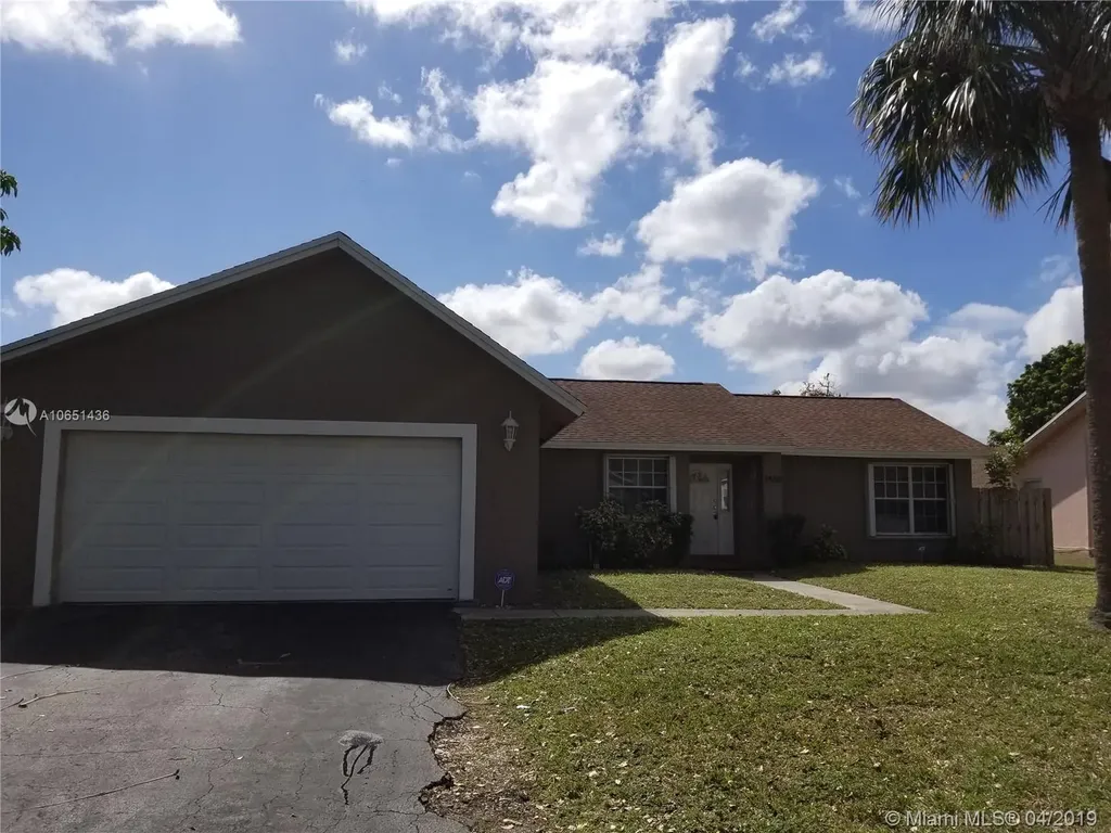 7438 NW 48th Place Lauderhill FL 33319