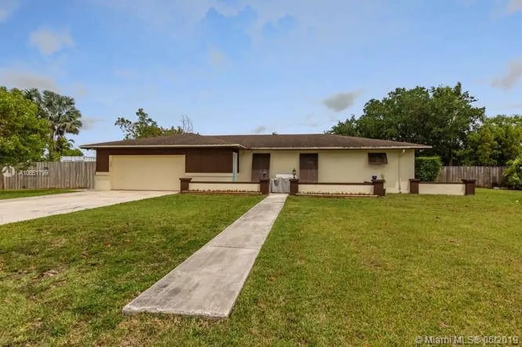 18505 SW 293rd Terrace Homestead FL 33030
