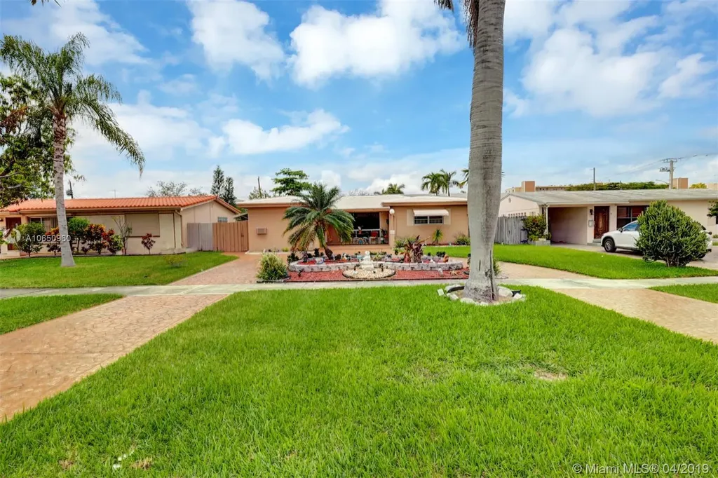 1113 NE 8th Street Hallandale Beach FL 33009
