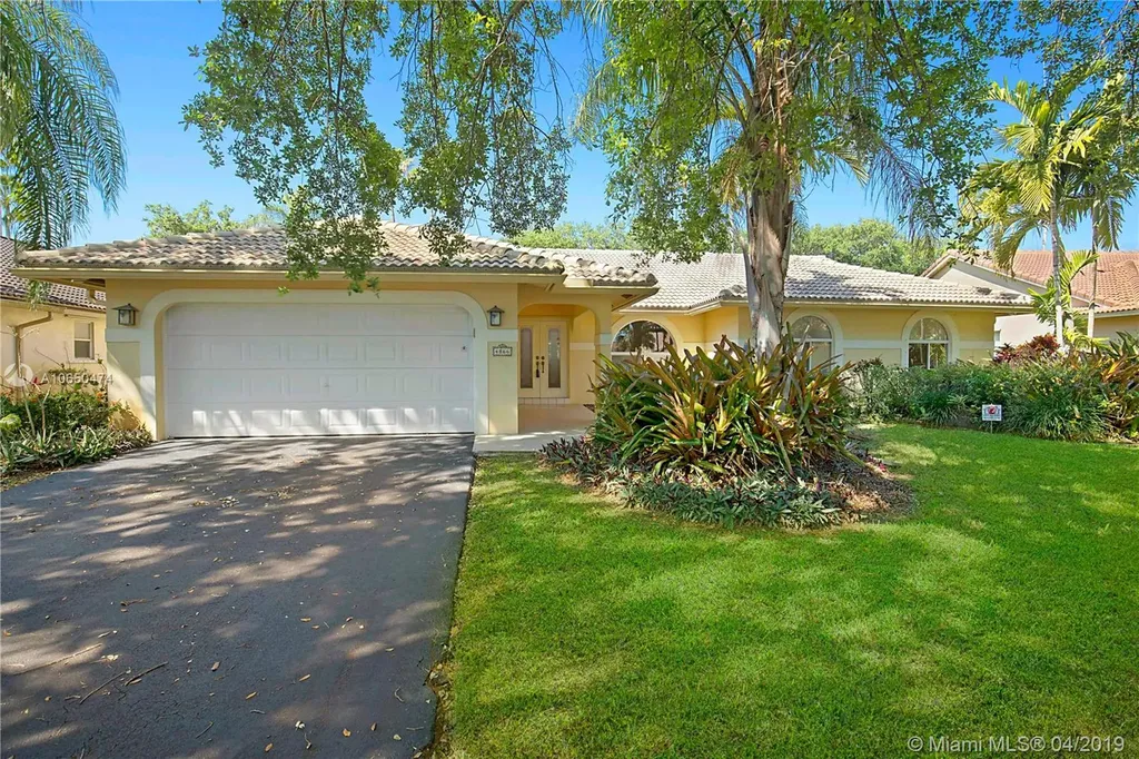 4866 NW 104th Lane Coral Springs FL 33076