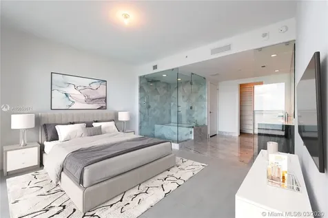 3131 NE 7th Avenue Miami FL 33137