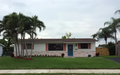 8950 SW 198th Terrace Cutler Bay FL 33157