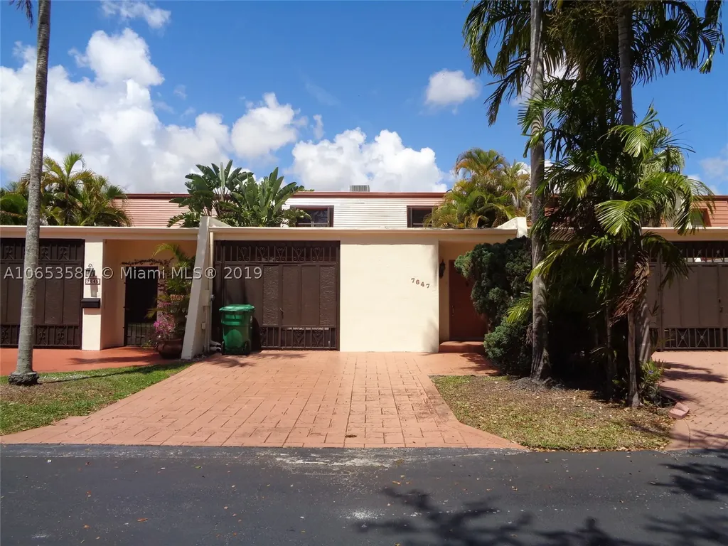 7647 SW 102nd Place Miami FL 33173