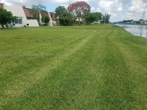7647 SW 102nd Place Miami FL 33173