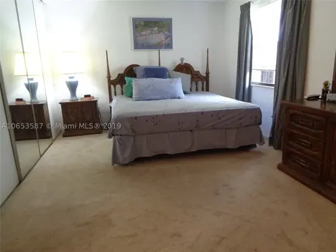 7647 SW 102nd Place Miami FL 33173