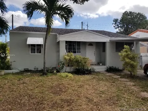 300 SW 72nd Court Miami FL 33144