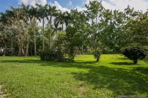 18900 Stirling Road Southwest Ranches FL 33332