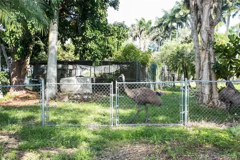18900 Stirling Road Southwest Ranches FL 33332