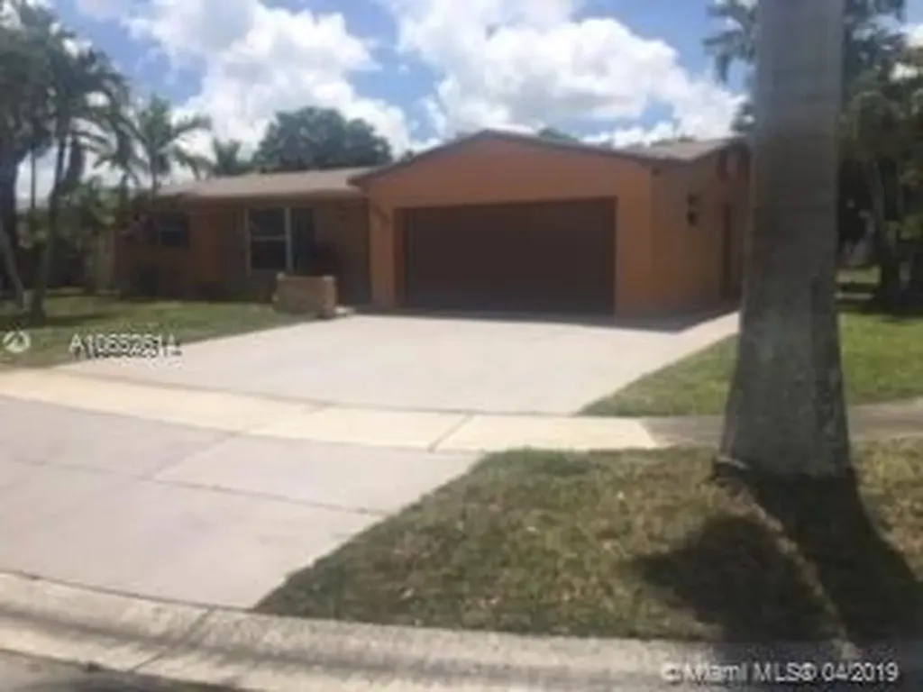 6898 NW 1st Court Margate FL 33063