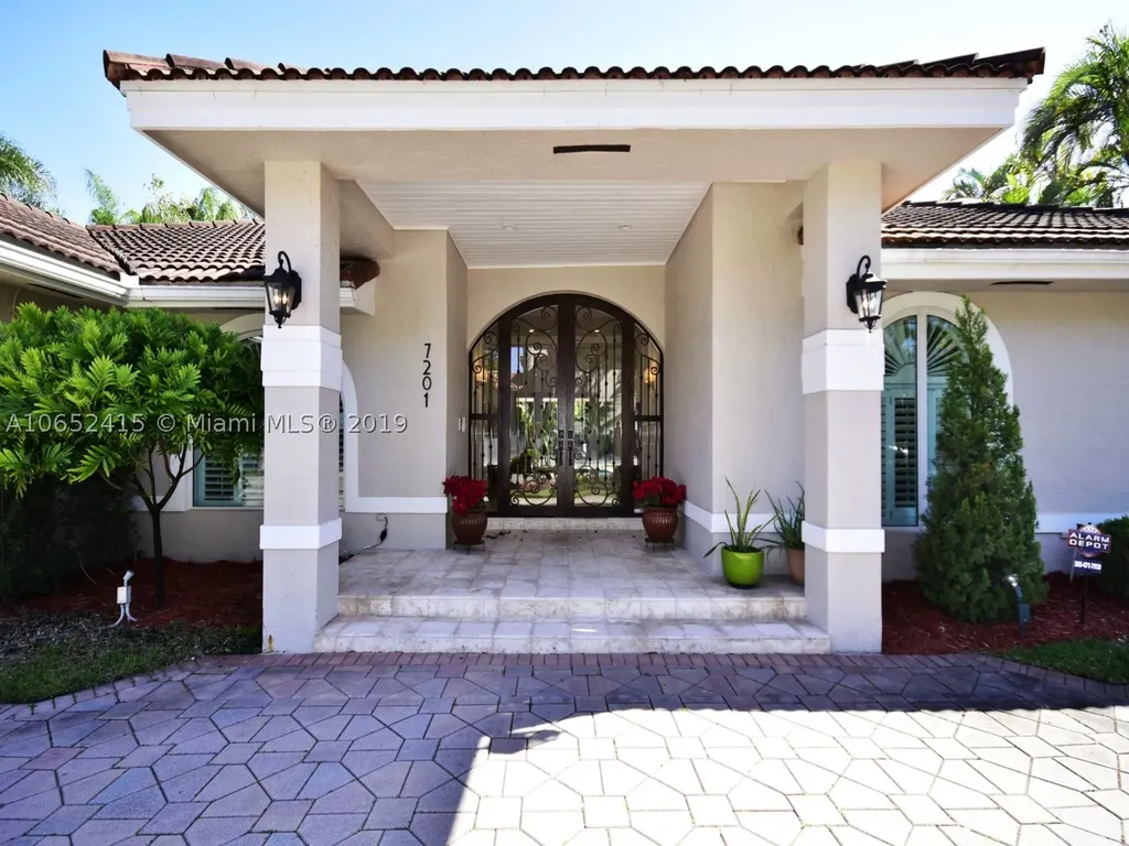 7201 SW 77th Court Miami FL 33143