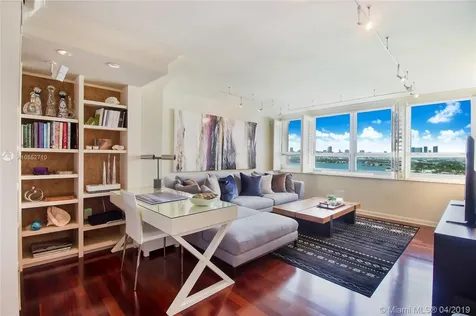11 Island Avenue Miami Beach FL 33139