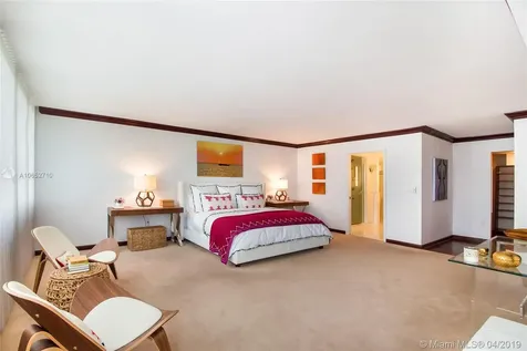 11 Island Avenue Miami Beach FL 33139