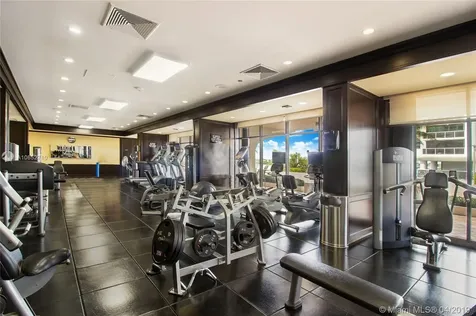 11 Island Avenue Miami Beach FL 33139
