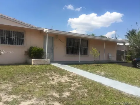 17520 NW 47th Court Miami Gardens FL 33055