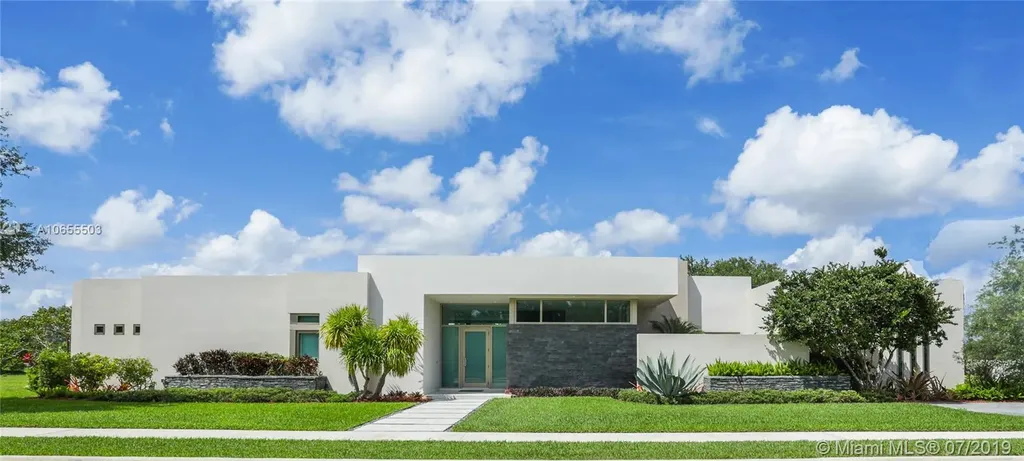 12523 Grand Oaks Drive Davie FL 33330
