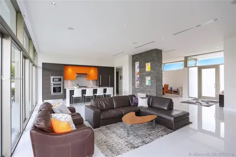 12523 Grand Oaks Drive Davie FL 33330