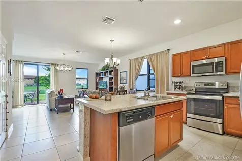 3731 NE 2nd Street Homestead FL 33033