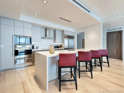 17475 Collins Avenue Sunny Isles Beach FL 33160