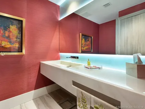 17475 Collins Avenue Sunny Isles Beach FL 33160