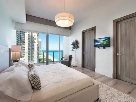 17475 Collins Avenue Sunny Isles Beach FL 33160