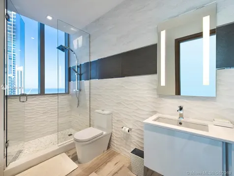 17475 Collins Avenue Sunny Isles Beach FL 33160