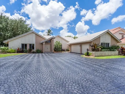 10068 Vestal Place Coral Springs FL 33071