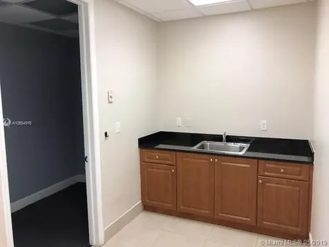 2295 NW 87th Avenue Doral FL 33172