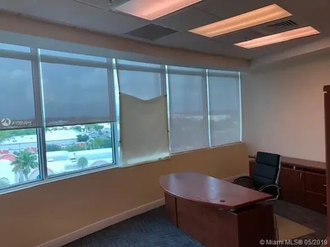 2295 NW 87th Avenue Doral FL 33172