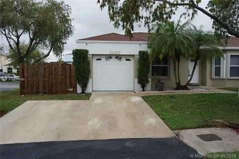 22167 SW 98th Place Cutler Bay FL 33190