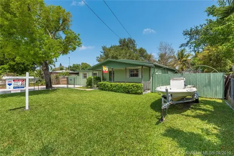 4501 SW 31st Drive West Park FL 33023