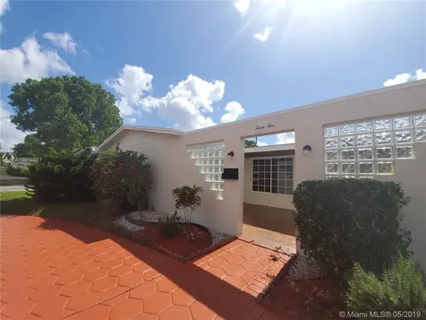 310 NW 77th Avenue Pembroke Pines FL 33024