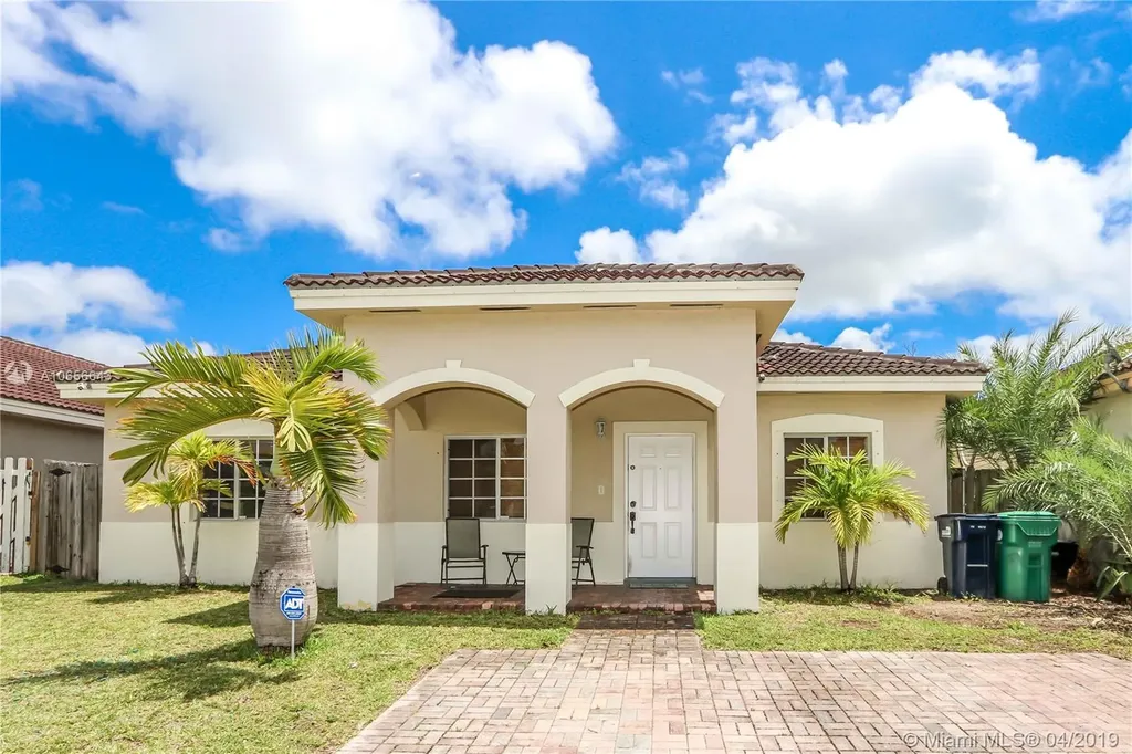 22539 SW 103rd Avenue Cutler Bay FL 33190