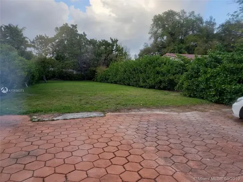 6355 SW 35th Street Miami FL 33155