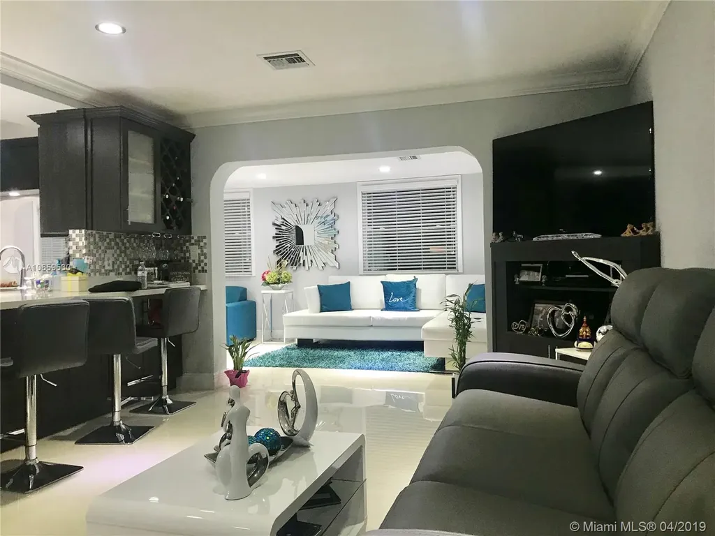 8551 NW 11th Street Pembroke Pines FL 33024
