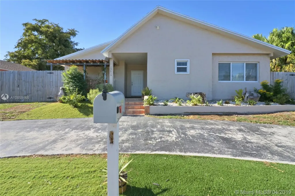 13619 SW 285th Terrace Homestead FL 33033