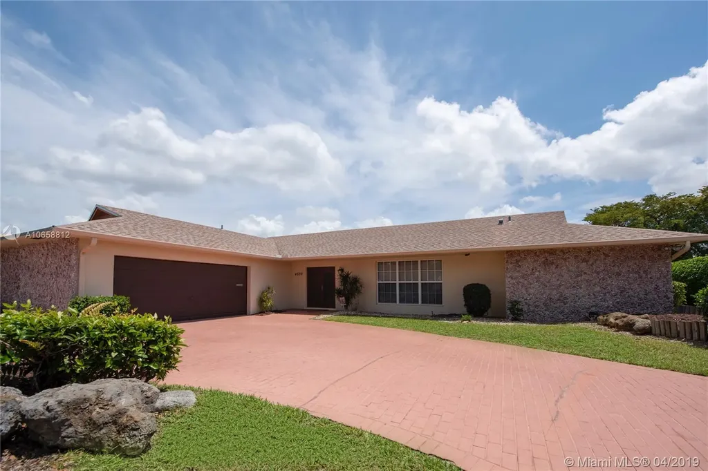 4508 Queen Palm Lane Tamarac FL 33319