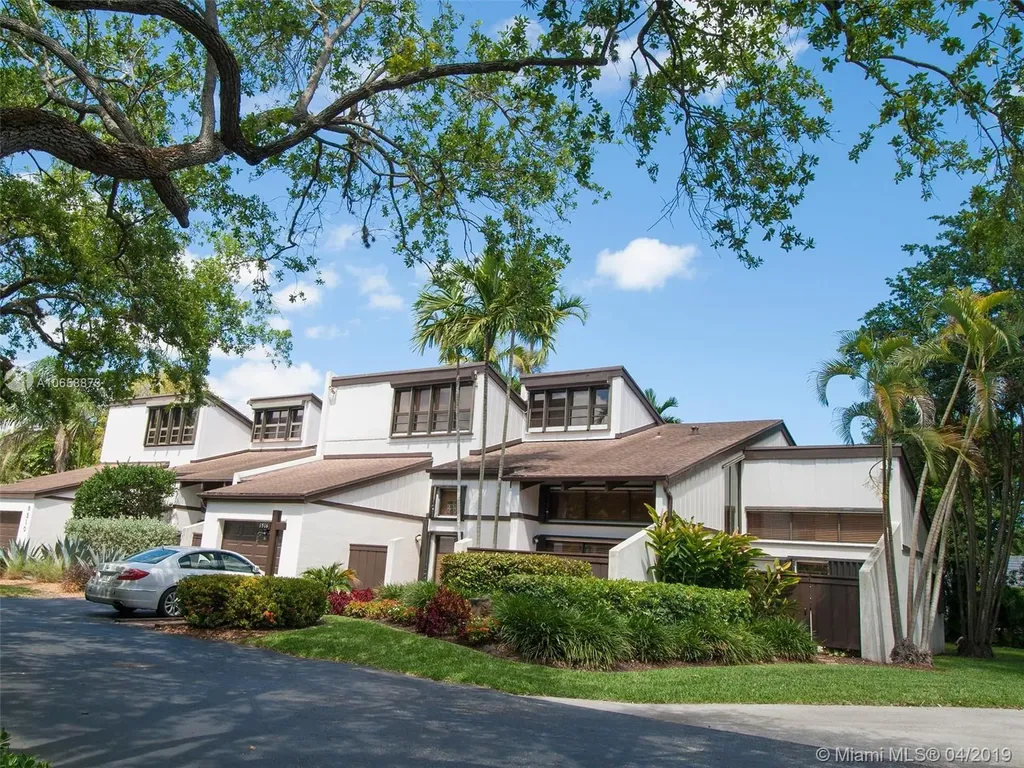 8516 SW 94th Street Miami FL 33156
