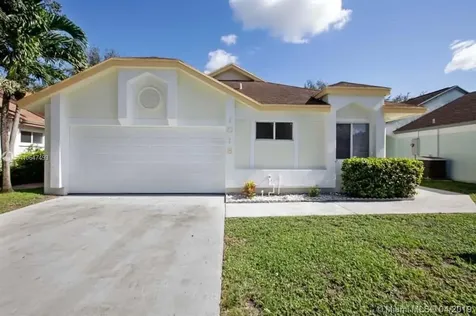 1018 W Jasmine Lane North Lauderdale FL 33068