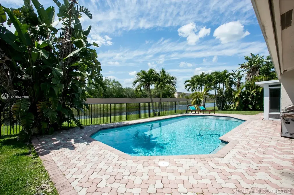 4803 SW 120th Avenue Cooper City FL 33330