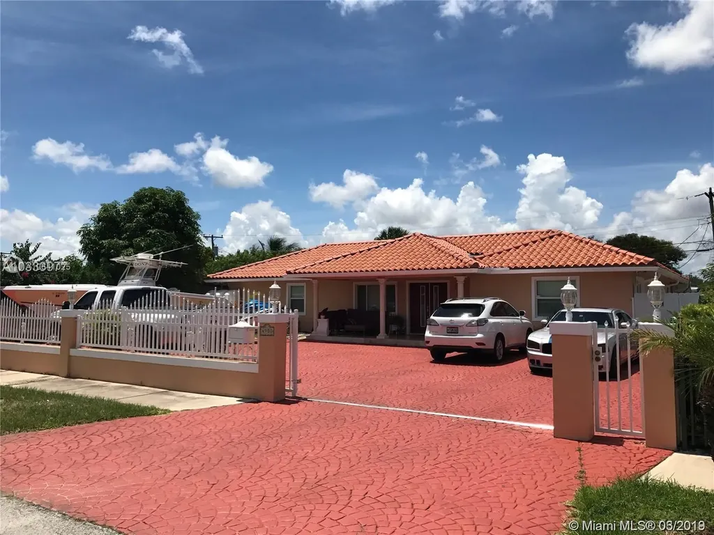 4900 SW 101st Avenue Miami FL 33165