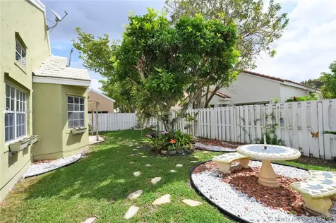 347 Bedford Avenue Weston FL 33326