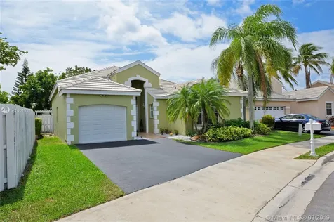 347 Bedford Avenue Weston FL 33326