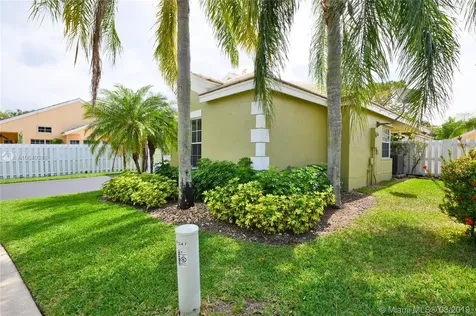 347 Bedford Avenue Weston FL 33326