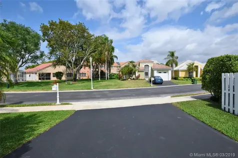 347 Bedford Avenue Weston FL 33326