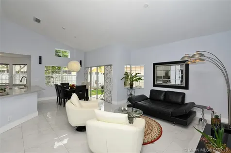 347 Bedford Avenue Weston FL 33326
